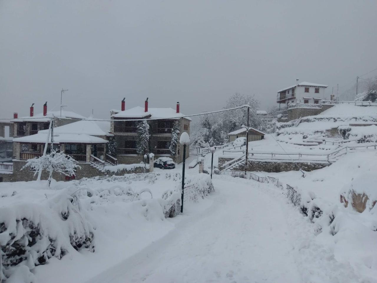 Village Inn Ano Chora Luaran gambar
